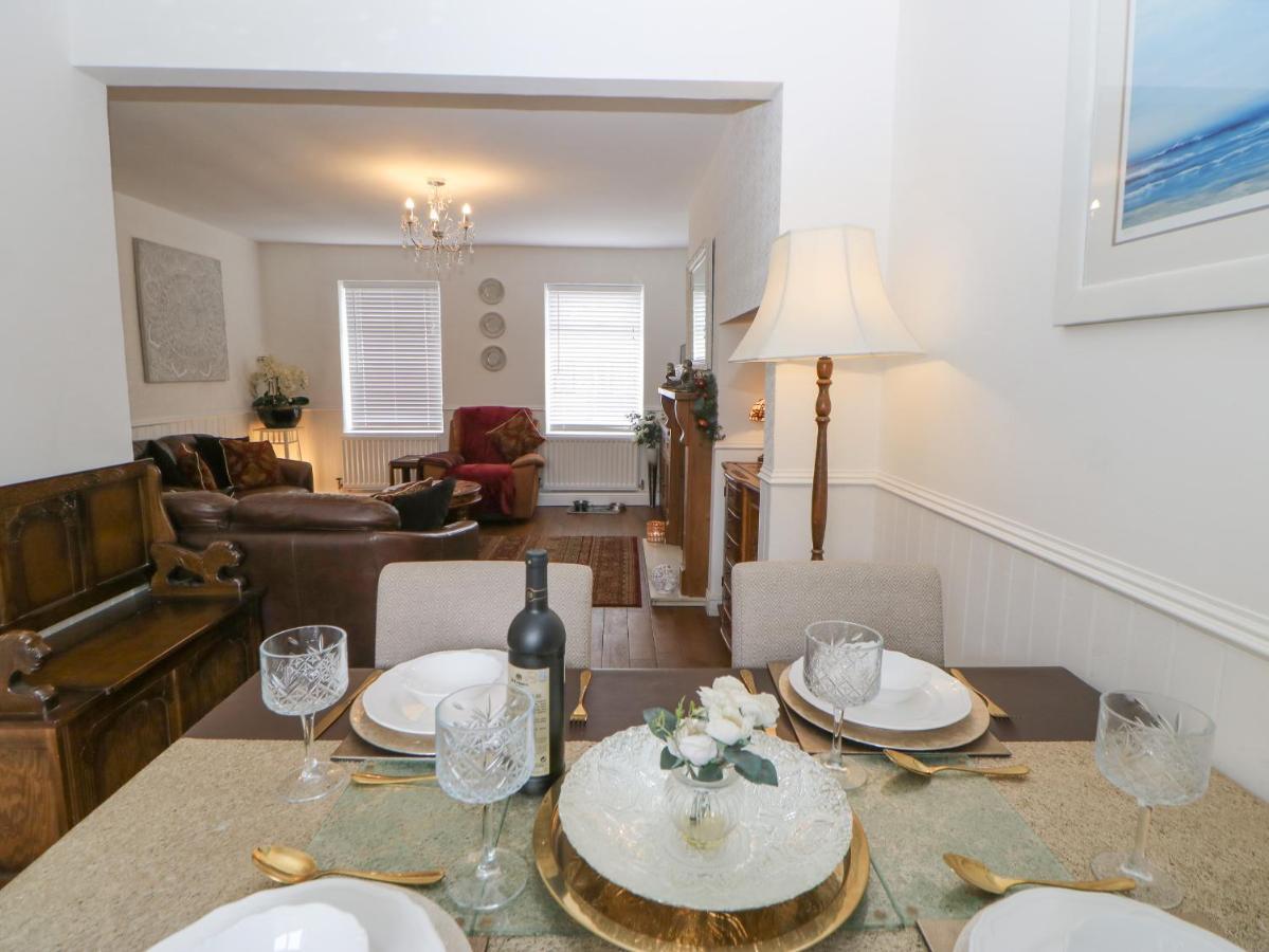 2 Hartburn Road Βίλα North Shields Εξωτερικό φωτογραφία